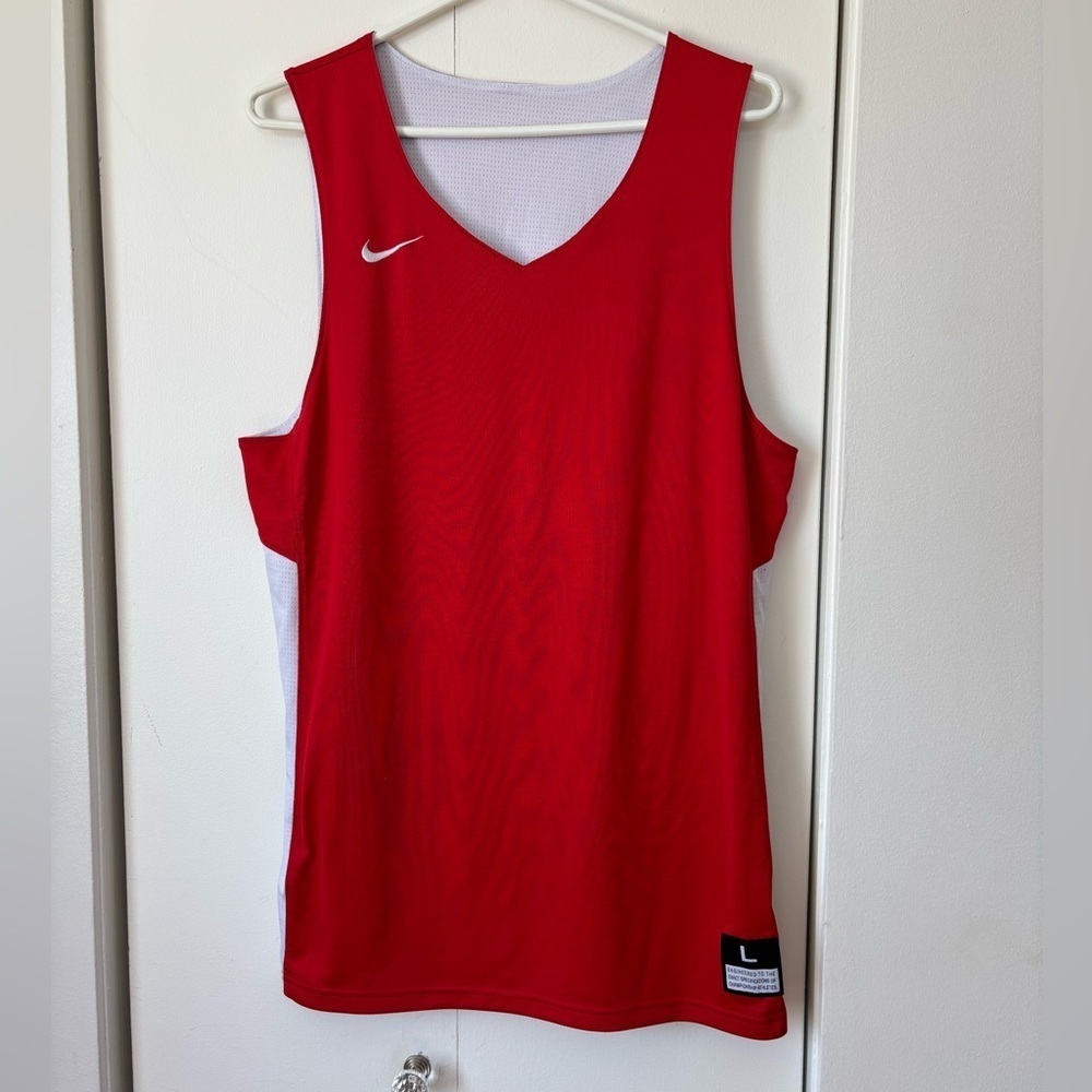 ✨Nike Vintage Basketball Jersey✨ Size L — 8/10
